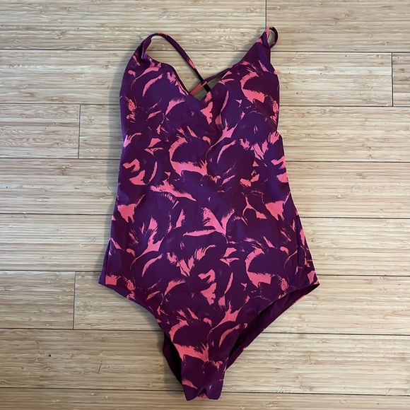 Lululemon Swimsuit Size 4 - Picture 5 of 10